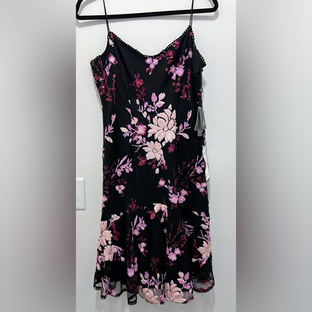 ADRIANNA PAPELL Women's Pinot Noir Floral Sequin Flare Hem Sheath Dress size 4P
